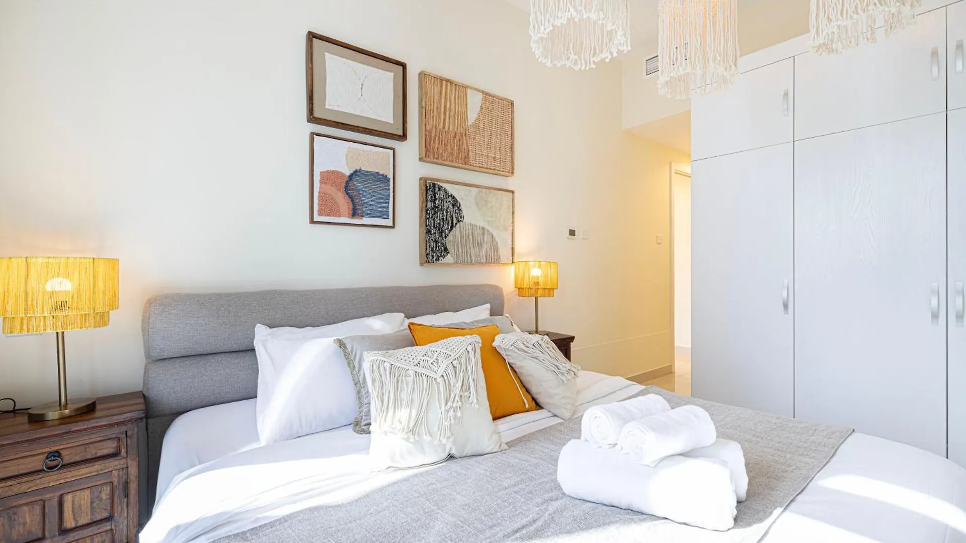 Stylish 3 Bedrooms Boho-Style Home Dubai Emirados Árabes Unidos
